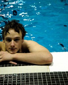 Reuban in pool Jul10